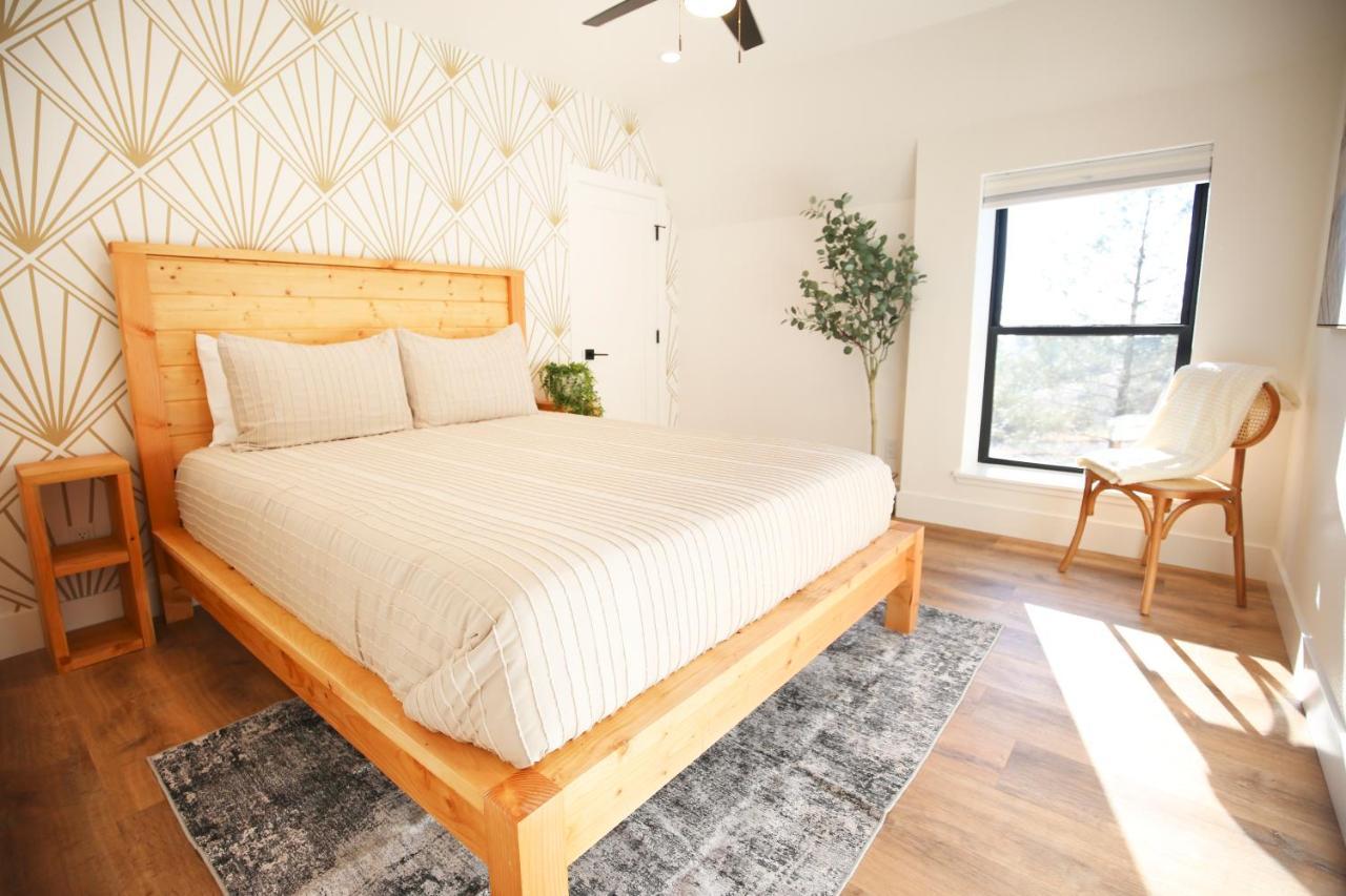High End A-Frame - Hot Tub - Awesome Views - Yosemite - Electric Vehicle Friendly - Sleeps 10 Vila Oakhurst Exterior foto